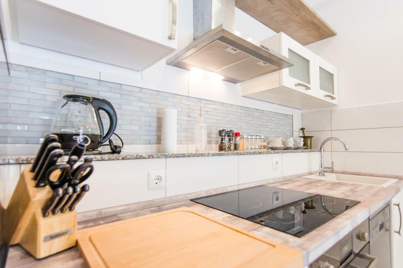 Apartment Mileta サリ エクステリア 写真