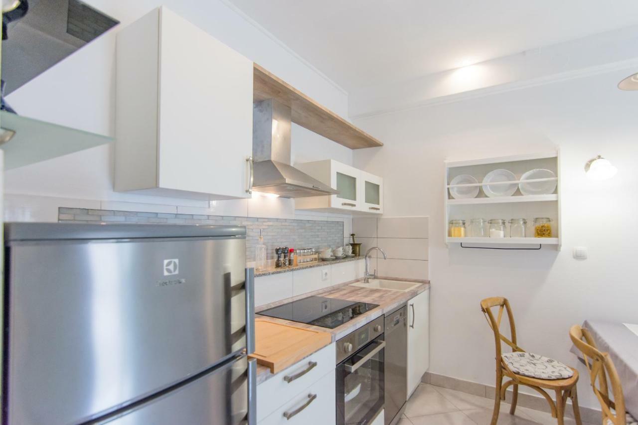 Apartment Mileta サリ エクステリア 写真